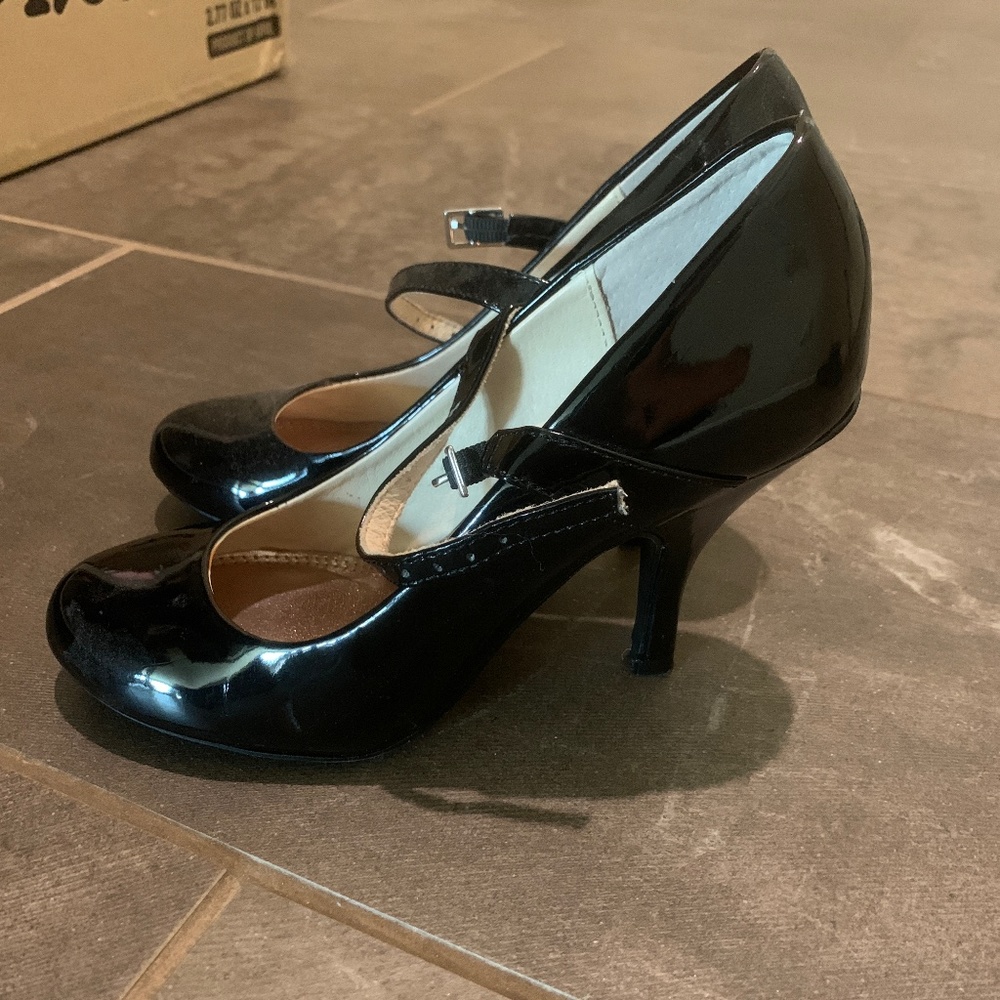 Black heels